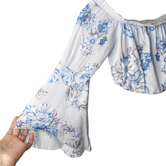 Seek The Label LF Cropped Floral Bell Sleeves Top Revolve XS - Picture 4 of 8